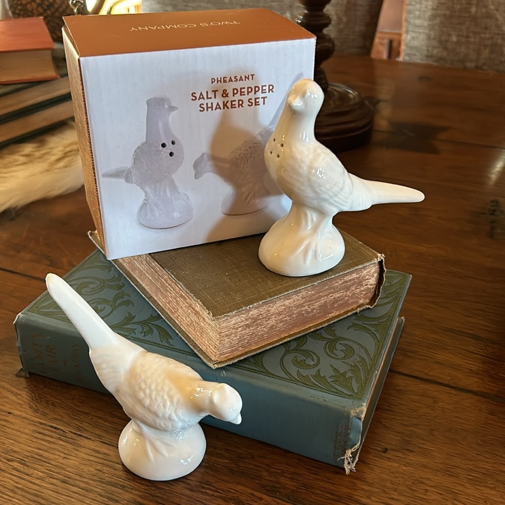 White Ceramic Pheasant Salt & Pepper Shakers - Picture 4 of 5